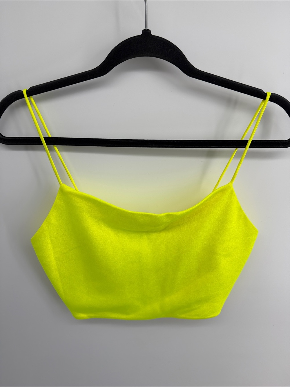 Alice + Olivia neon yellow back zip spaghetti strap cropped top sz S
